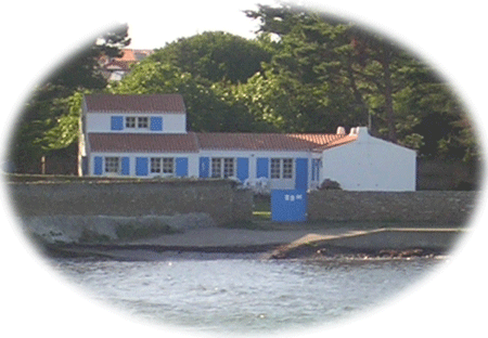 Visitez notre site www.vacances-de-reve.net avec ses 40 photos de présentation, conditions, tarifs, disponibilités et informations d’accès à l’Île d’Yeu.