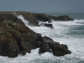 Vagues s'�chouant sur les rochers de l'�le d'Yeu