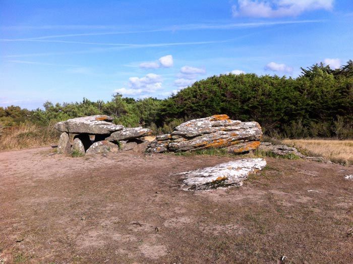 dolmen de la gournaise ou des petits fradets