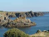 Charme des falaises sur la Côte Sauvage ile dieu Côte Sauvage de l'île d’Yeu vous charmera avec ses falaises